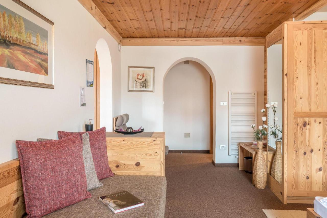 Apartamento Haus Sonnegg Sonnenuntergang Laion Exterior foto